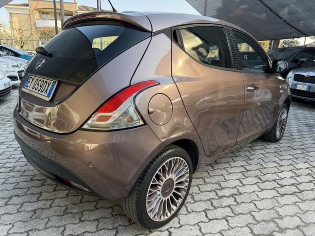 Lancia Ypsilon 5 Porte Ypsilon 1.2 8v Platinum 69cv E6 - Foto 6