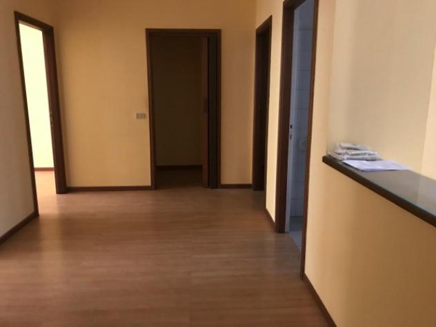 Immobile di 90 m² in affitto a Piacenza - Foto 7