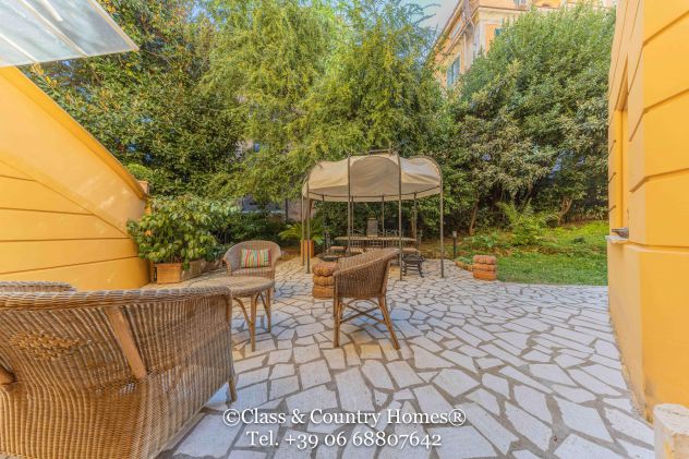 Pinciano Villino d'Epoca: Esclusivo Appartamento con Giardino - Foto 7