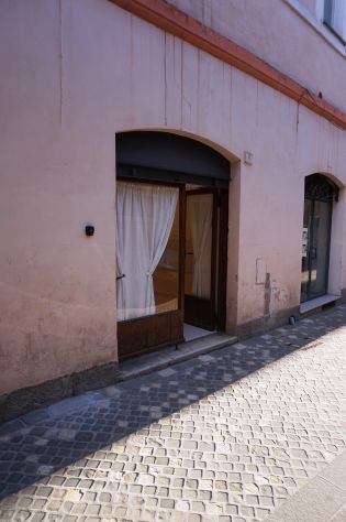 LOCALE COMMERCIALE IN CENTRO STORICO A FOLIGNO - Foto 7