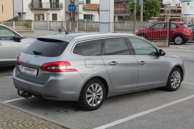 Peugeot 308 Allure Pack BlueHDi 130 S&S - Foto 4
