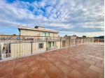 Albenga, zona centrale, attico di 130 m²