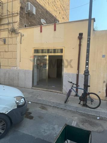 Negozio in vendita a Palermo, Libertà