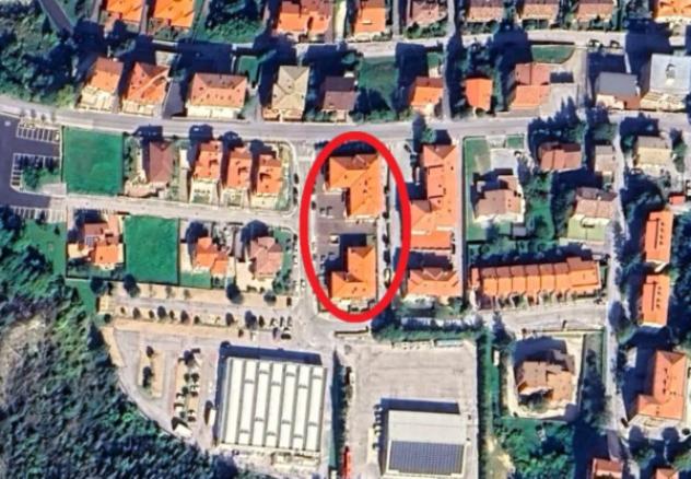 Immobile in asta di 258 m² con più di 5 locali in vendita a Cingoli - Foto 9