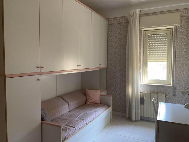 Zona di prestigio appartamento signorile,panoramico,ben arrdato. - Foto 3