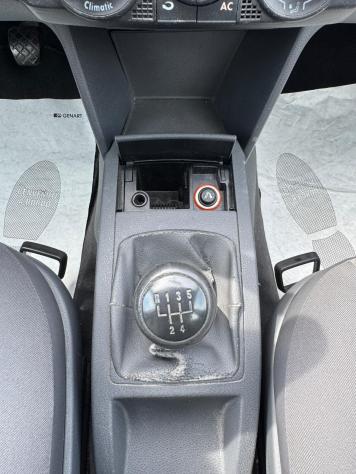 Volkswagen Polo 1.2 BENZ 5P KM 89000 - 2003 - Foto 9