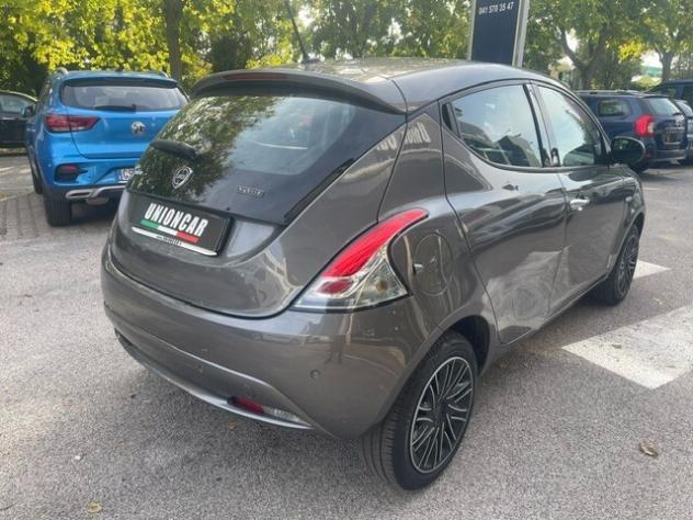 Lancia Ypsilon 1.0 FireFly Hybrid Gold - Foto 7
