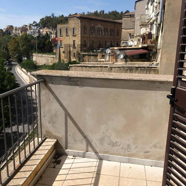 Casa Semindipendente in vendita a Caltagirone
