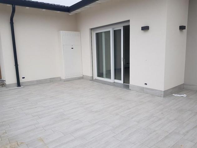 APPARTAMENTO IN VILLA QUADRILOCALE CON TERRAZZO - Foto 8