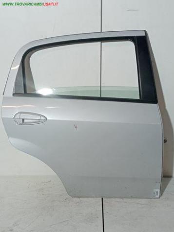 PORTA POST.DX. ARGENTO CHIARO MET. NO AL / CON SE (1 BULLINO) 999-U1309874 Carrozzeria  Lamierati esterni  Porte  Porta post. dx. FIAT - GRANDE PUNTO