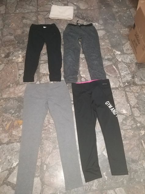 Lotto 4 pantaloni ragazza 11 anni più scaldacollo 1 pantalone nero champion  1pa - Foto 7
