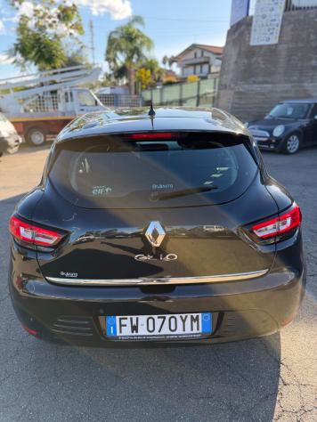 Renault Clio TCe 12V 90 CV 5 porte Moschino Intens - Foto 6