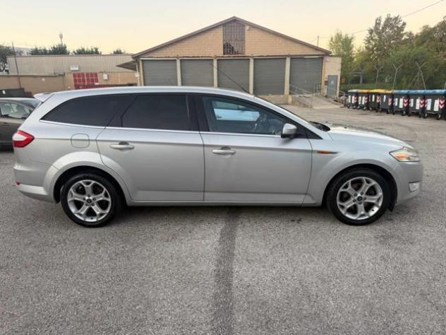 FORD Mondeo 2.0 TDCi 140 CV Station Wagon Titanium Pack DPF rif. 24185237 - Foto 4