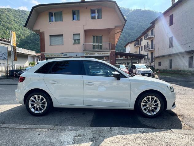 Audi A3 SPB 1.6 TDI Sport - SENSORI PER IL PARCHEGGIO - VETRI OSCURATI - Foto 8