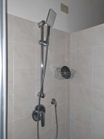 Piazza Napoli moderno ristrutturato climatizzato cabina armadio e box auto - Foto 11