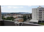 Trilocale arredato con balcone in zona Valmaura