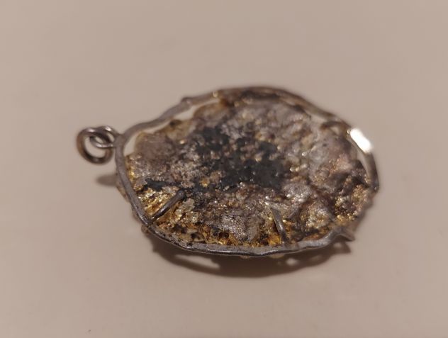 Ciondolo in pirite naturale color argento con montatura a cestello - Foto 3
