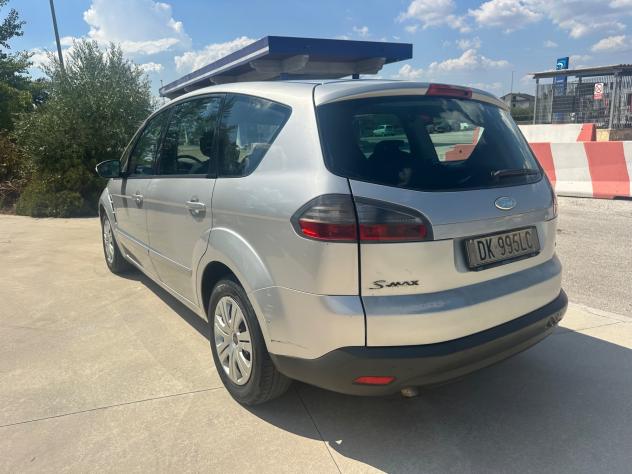 Ford S-Max 2.0 TDCi 140CV - Foto 4