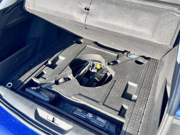 Peugeot 308 BlueHDi 130 S&S SW Business - Foto 9