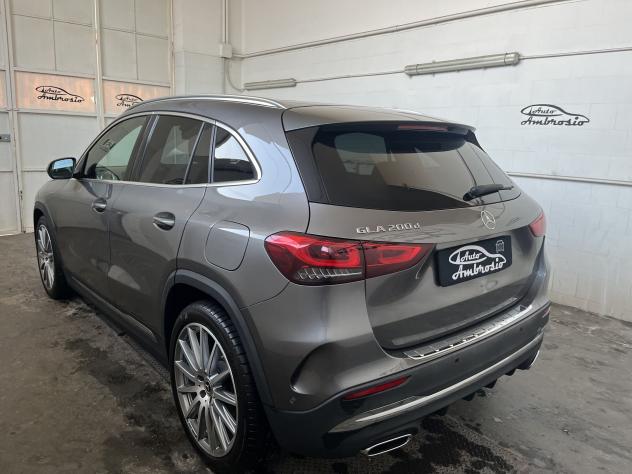 Mercedes-Benz GLA GLA 200 d Premium AMG tua da 379,00 al mese - Foto 4