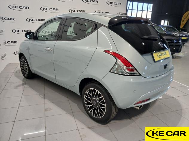 Lancia Ypsilon 1.0 FireFly 70cv Hybrid Platino - Foto 7