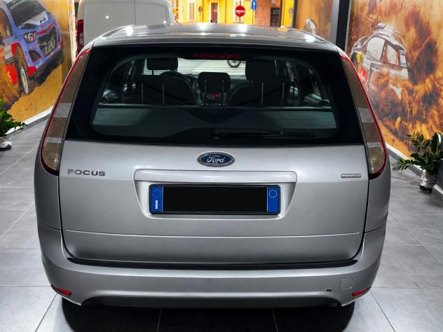 Ford Focus 1.6 TDCi (110CV) SW Tit. DPF - Foto 5