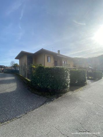 Cittiglio - casa indipendente di ampia metratura - Foto 2
