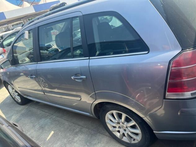 OPEL ZAFIRA INTERNI IN PELLE , 4 VETRI ELETTRICI, COMANDI AL VOLANTE FULL... - Foto 6