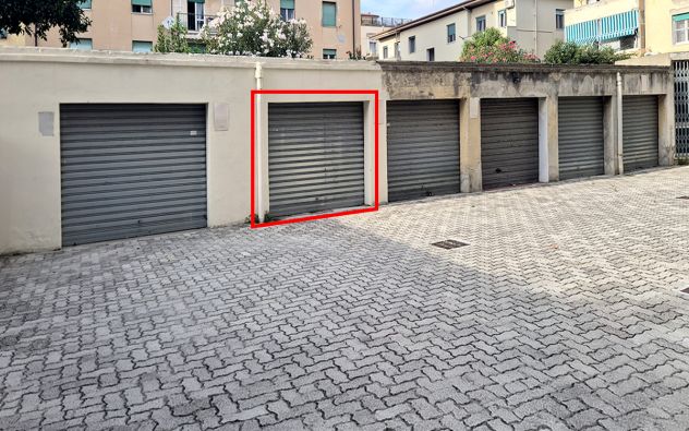FABBRICOTTI: Garage in condominio recintato