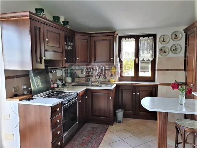 Appartamento in bifamiliare con cantina e giardino - Foto 2