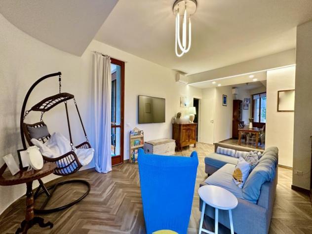 APPARTAMENTO di 6 vani e di 180 mq (FIRENZE) rif. AAJ364 - Foto 2