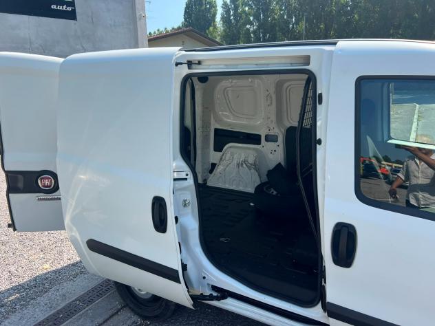 Fiat Dobl1.6 MJT 105CV Pianale Cabinato Maxi 3 posti - Foto 10