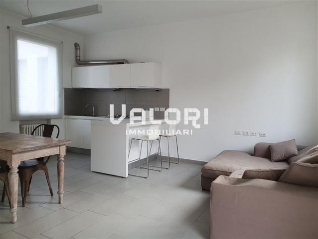 INCANTEVOLE TERRA-CIELO RISTRUTTURATA CON CORTE PRIVATA E GARAGE - Foto 7