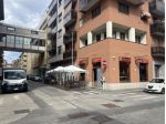 Oltre 3 vetrine in vendita a Torino