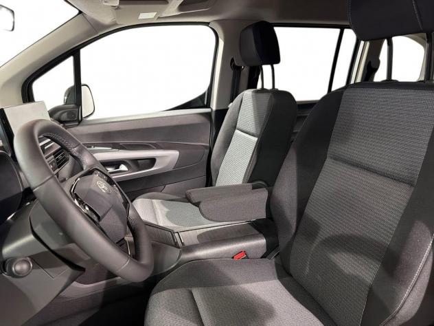 Toyota Proace City Verso 1.5D 130CV M/T L1 Executive - Foto 10