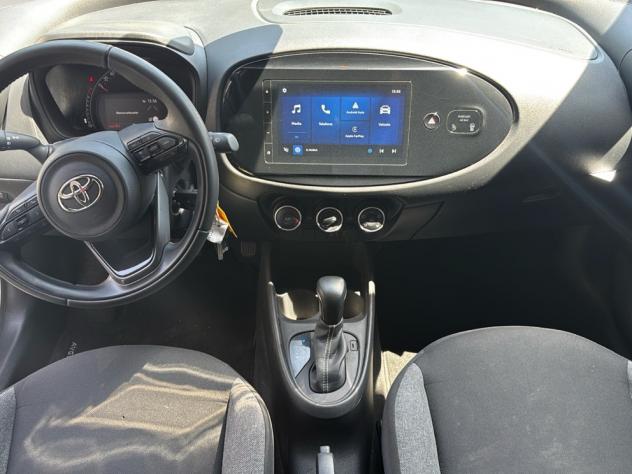 Toyota Aygo X 1.0B (72 CV) Trend S-CVT - Foto 8