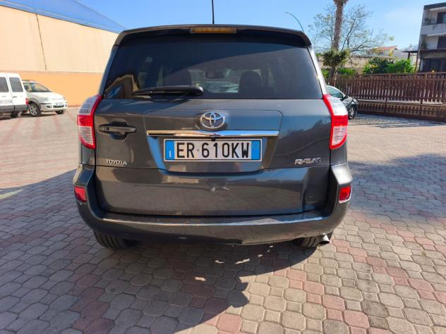 Toyota RAV 4 2.2 D-CAT 180HP - Foto 3