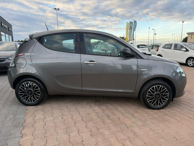 Lancia Ypsilon 1.0 FireFly 5 porte S&S Hybrid Platino - Foto 7