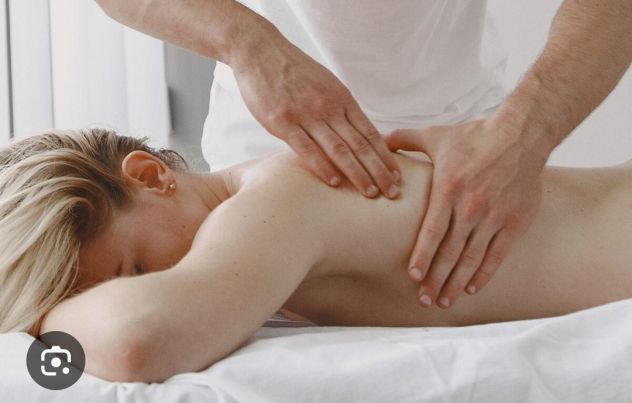 Massaggiatore  per solo donne Tel:3510784474