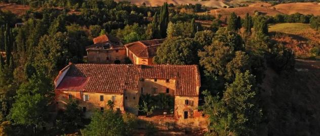 Rustico in vendita a Asciano 9500 mq Rif: 1340021