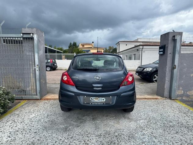 OPEL CORSA CAMBIO AUTOMATICO - Foto 6