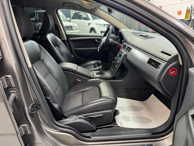 Volvo V70 V70 2.4 d5 Summum 185cv - Foto 5