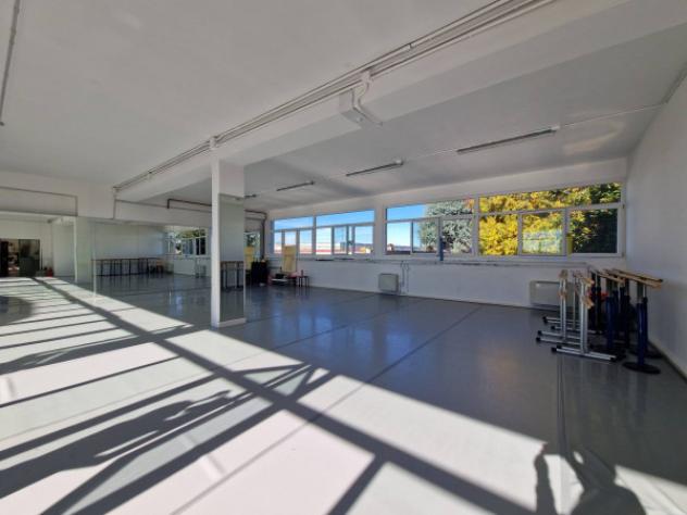 Immobile di 2545 m² con più di 5 locali in vendita a Lainate - Foto 8