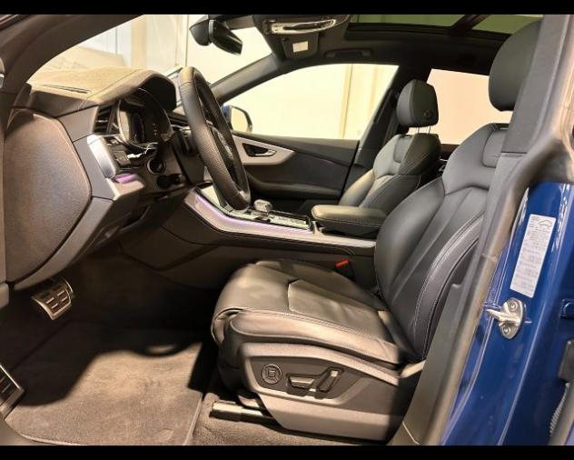 AUDI Q8 55 TFSI e TIPTRONIC QUATTRO S-LINE PLUS rif. 24058371 - Foto 9