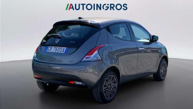 Lancia Ypsilon 1.0 FireFly Hybrid Silver - Foto 5