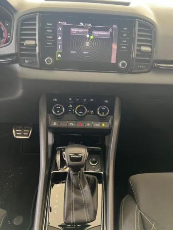 SKODA Karoq 2.0 TDI SCR DSG SportLine rif. 24114670 - Foto 8
