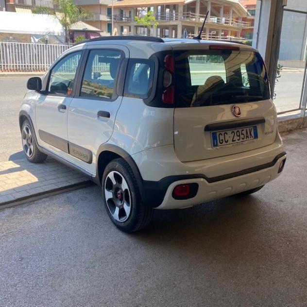 Fiat Panda 1.0 FireFly S&S Hybrid City Cross - Foto 3