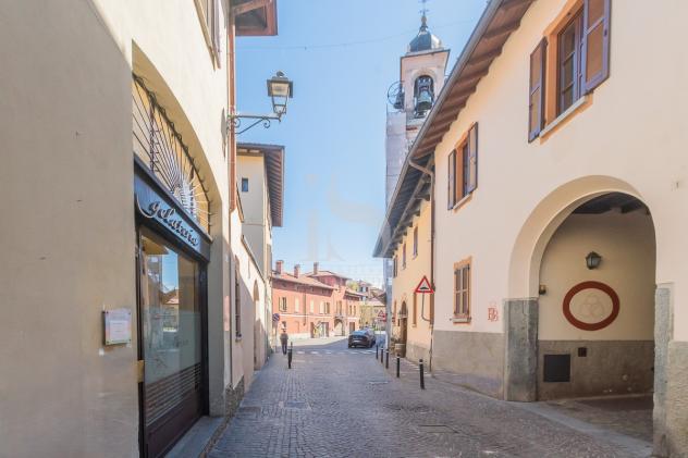 ATTIVITA'/LIC.COMMERCIALE di 3 vani e di 131 mq (VIMERCATE) rif. HOME 3690_1