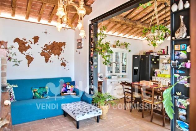 Rustico / Casale di 210 m² con 3 locali e posto auto in vendita a Chiusi - Foto 3