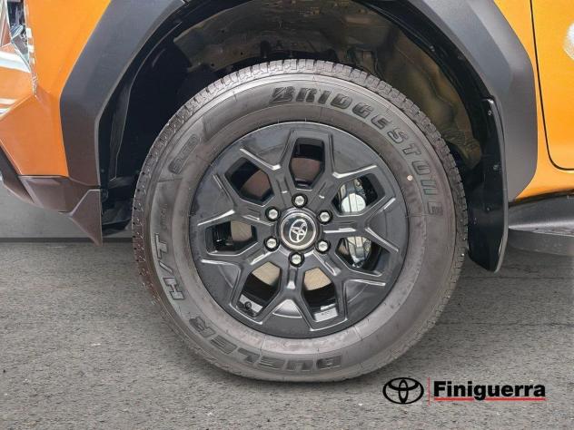 Toyota Hilux 2.8 DIESEL MILD HYBRID 48V 204 CV AUT INVINCIBLE - Foto 7